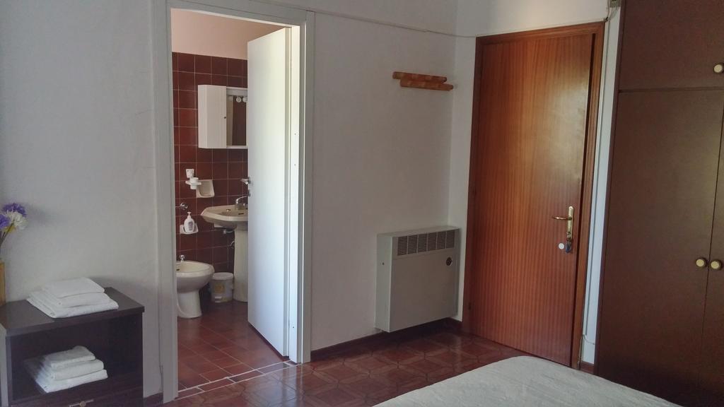 Accogliente E Ospitale B&B Perugia Cameră foto